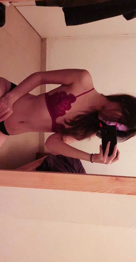 Babyyy Gorilla free actress images