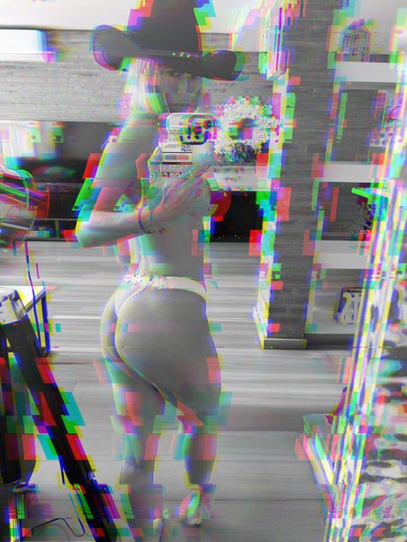 Natalia Laborde thumbnail