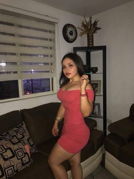 Aylin Guevara nude star galleries