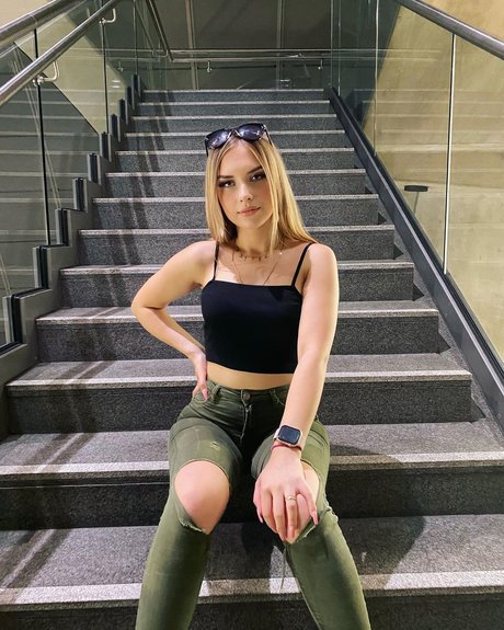 Letsnastja_ model sexy images