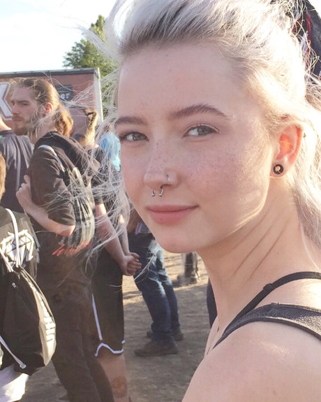 Caelyn Mathews pornographic model photos