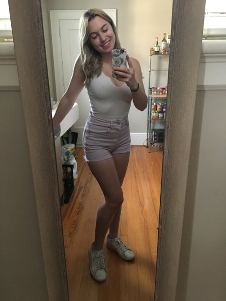 Nicfegan star nude image