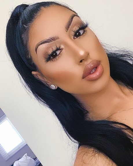 Torealdash high quality model photos
