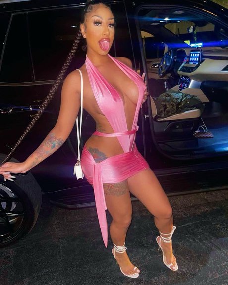 Torealdash hot model galleries