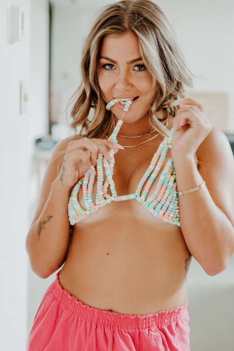 Tori Deal_ top model img