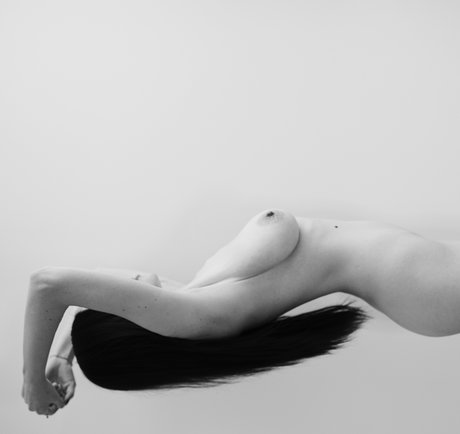 _Mariah Morvant naked star img