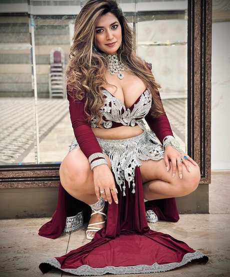 Rasha Kirmani star beautiful photos