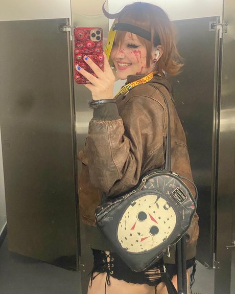 _Succubus Sushi naked star pic