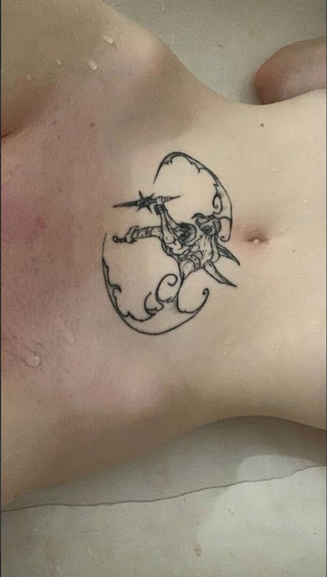 Sqwrtick_ hot model image