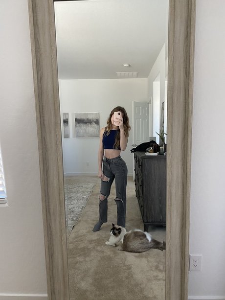 Knights Ry model nudes pic