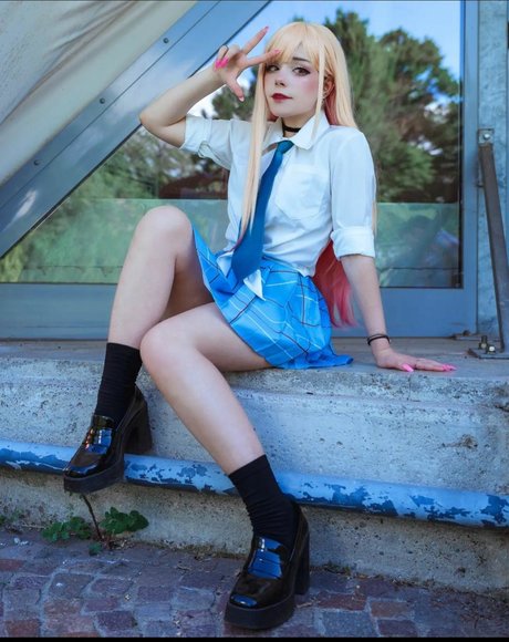 Little Giuli star porn photo