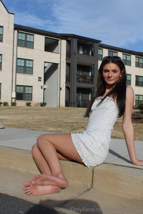 Evesfeet123 erotic star pics