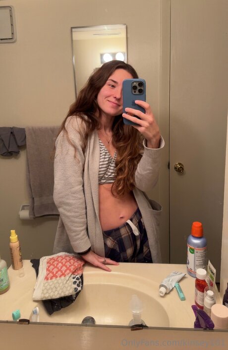 Kinsey101 model hd pics