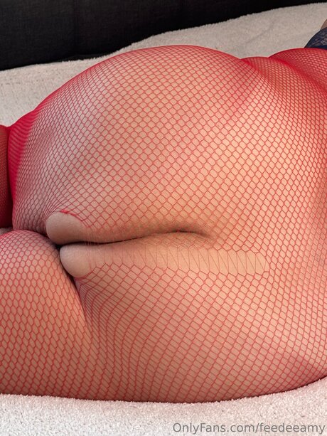 Feedeeamy nude star photos