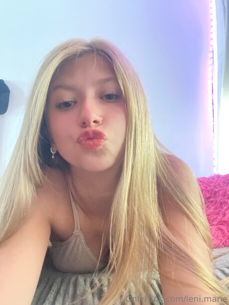 Leni Marie star pretty pic