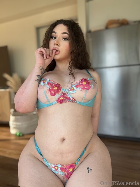 Onlytsvalencia nudes actress archive