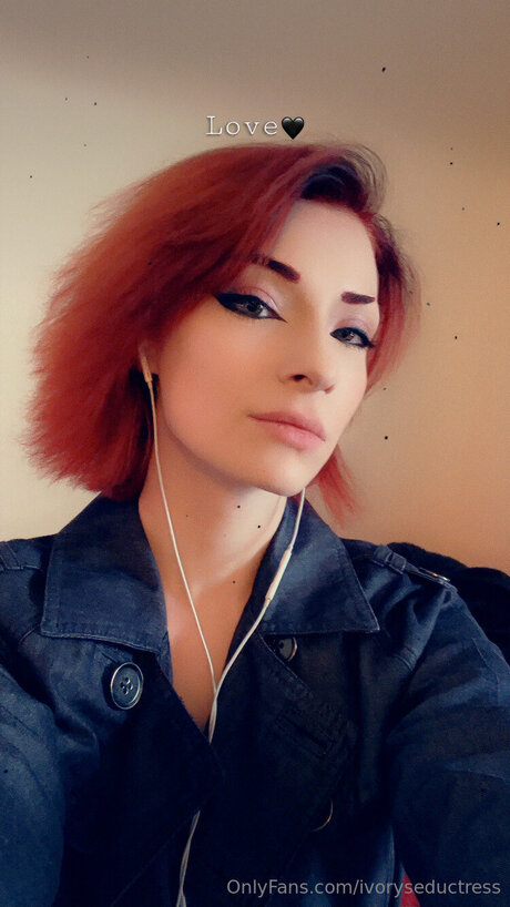 Ivoryseductress star art pic