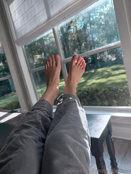 Gracie Hart pornstar pretty images