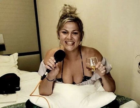 Samantics model hot archive