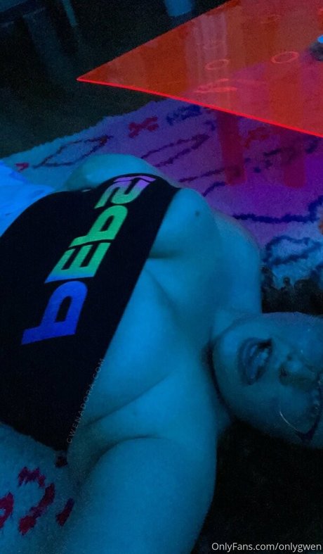 onlygwen nude actress images