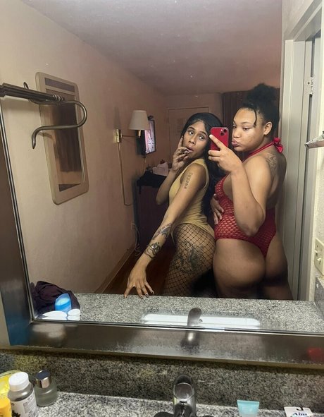 curvy muscle onlyfans sexy nude archive