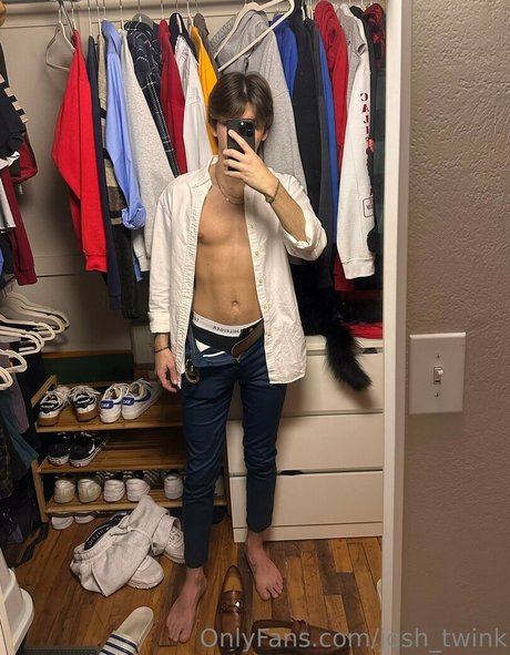 josh twink nudes model photo