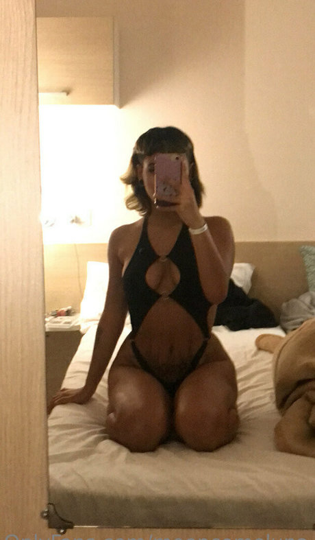 ebony babe onlyfans adult images