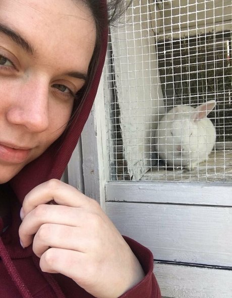 mirniy nudes star photo