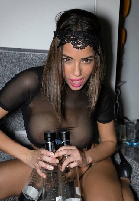 anybarone star exclusive pic