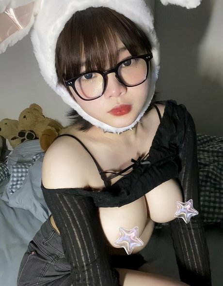 yukxwaii best model pictures