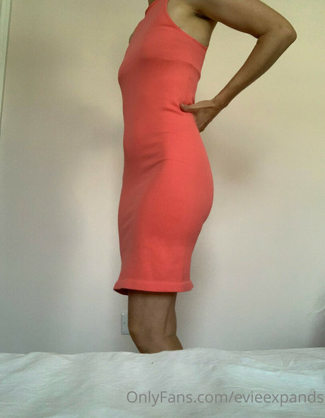 evieexpands nice pornstar img