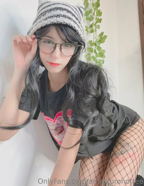 annekuronofree top actress gallery