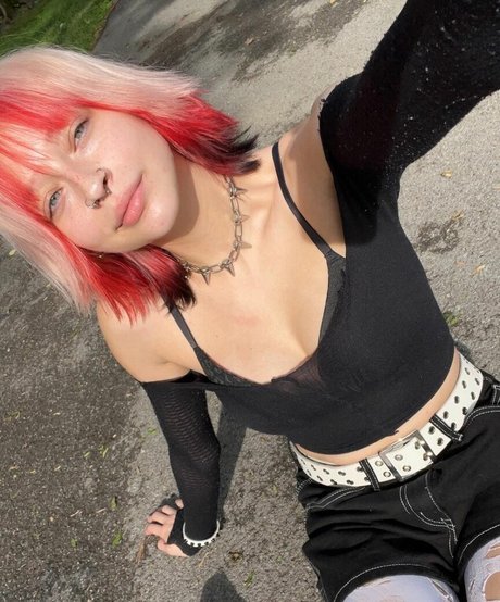 manicpixieagony art actress img