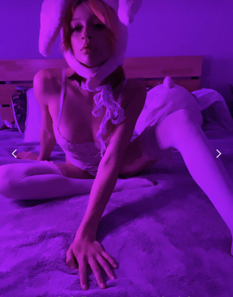 manicpixieagony nude model pictures