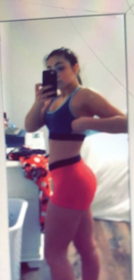 Jenna Sinatra star exclusive pic