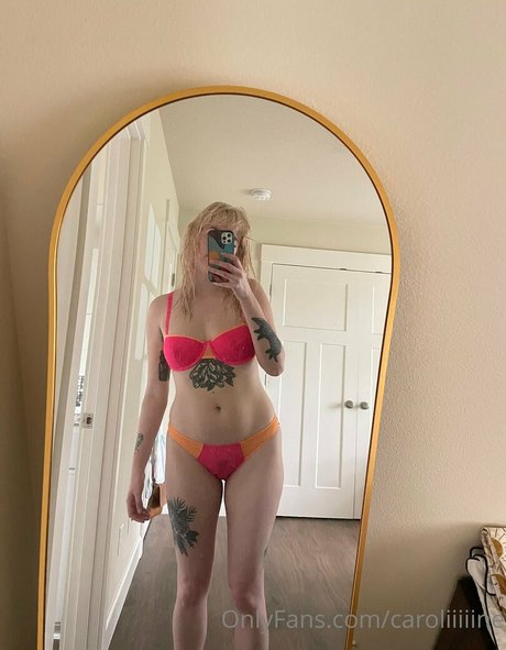 caroliiiiine free actress galleries