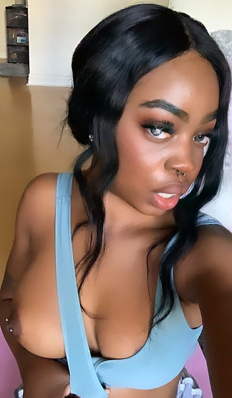 brittxolondon hot star pics