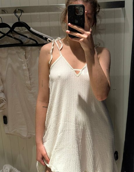 pervokursnica model high quality images