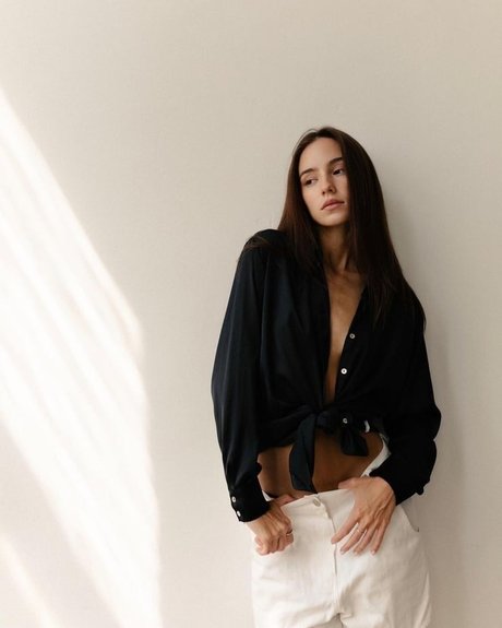 Angelina Romashka profile image