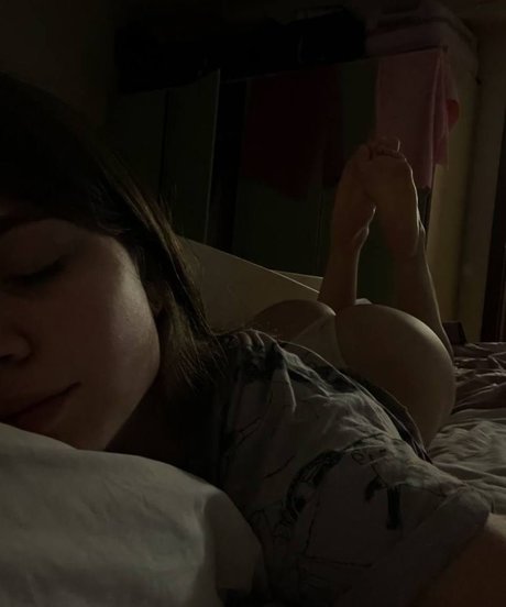 Dash Milash high quality actress image