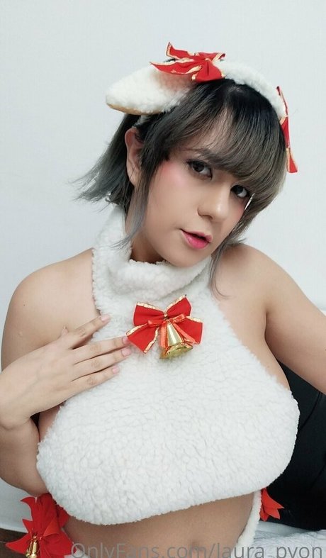 Laura Pyon star nude pics