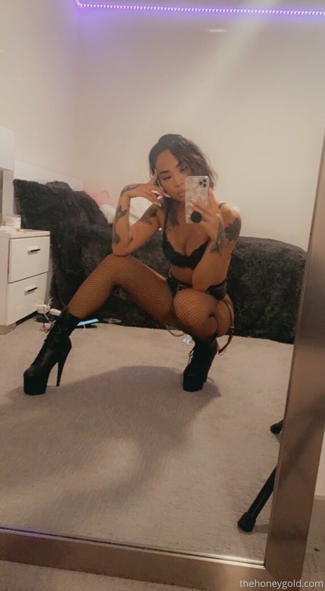 honeygold adult star gallery