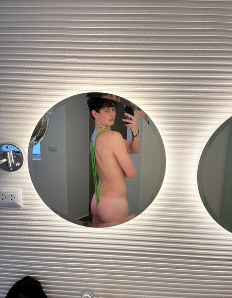 connor4woods erotic model images