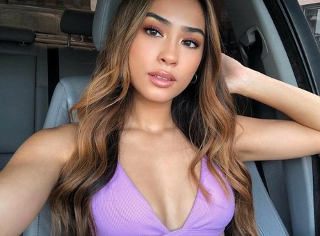 Savannah Palacio model exclusive pictures