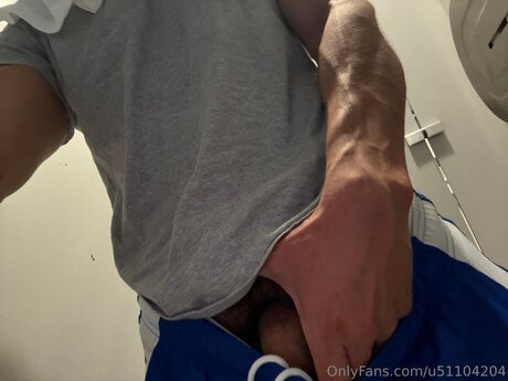 U51104204 pornstar xxx pic