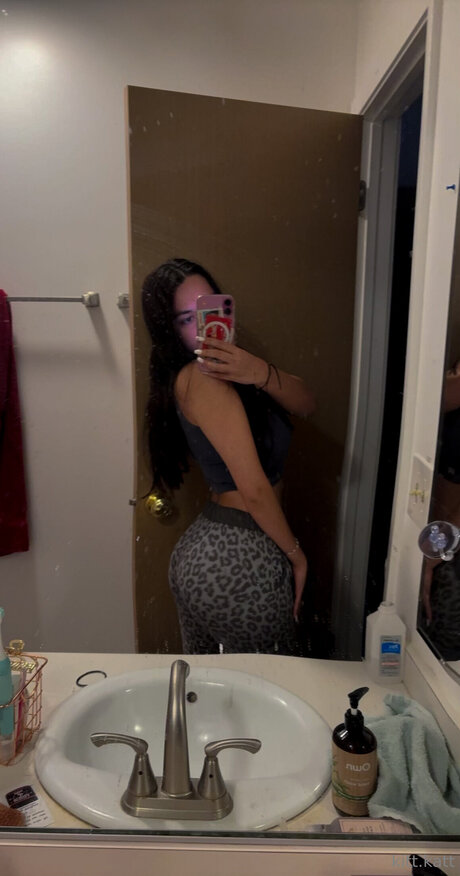 Katrinaxmay sexy actress img