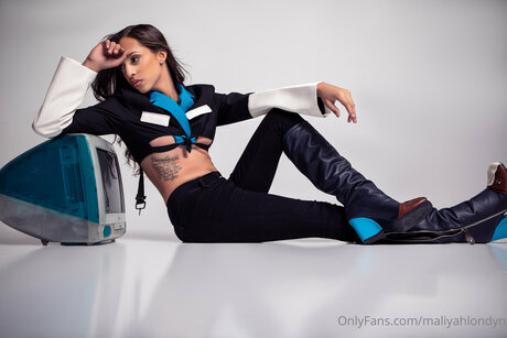 Maliyahlondyn star art pictures