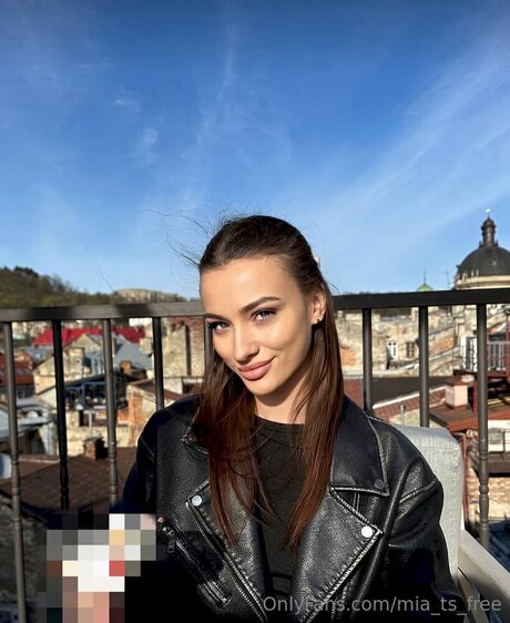 Mia Ts Free pretty pornstar pic