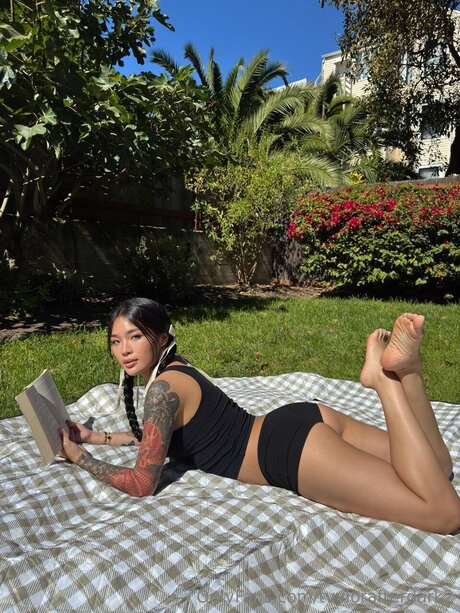 Nhiafterdark2 pornstar art photos