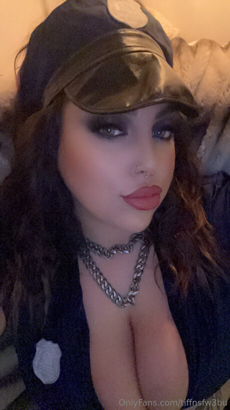 Tiffnsfw3bu star top img